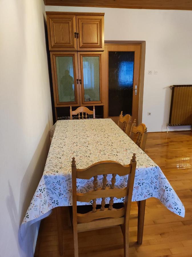 Family Hostel Pivka Ngoại thất bức ảnh