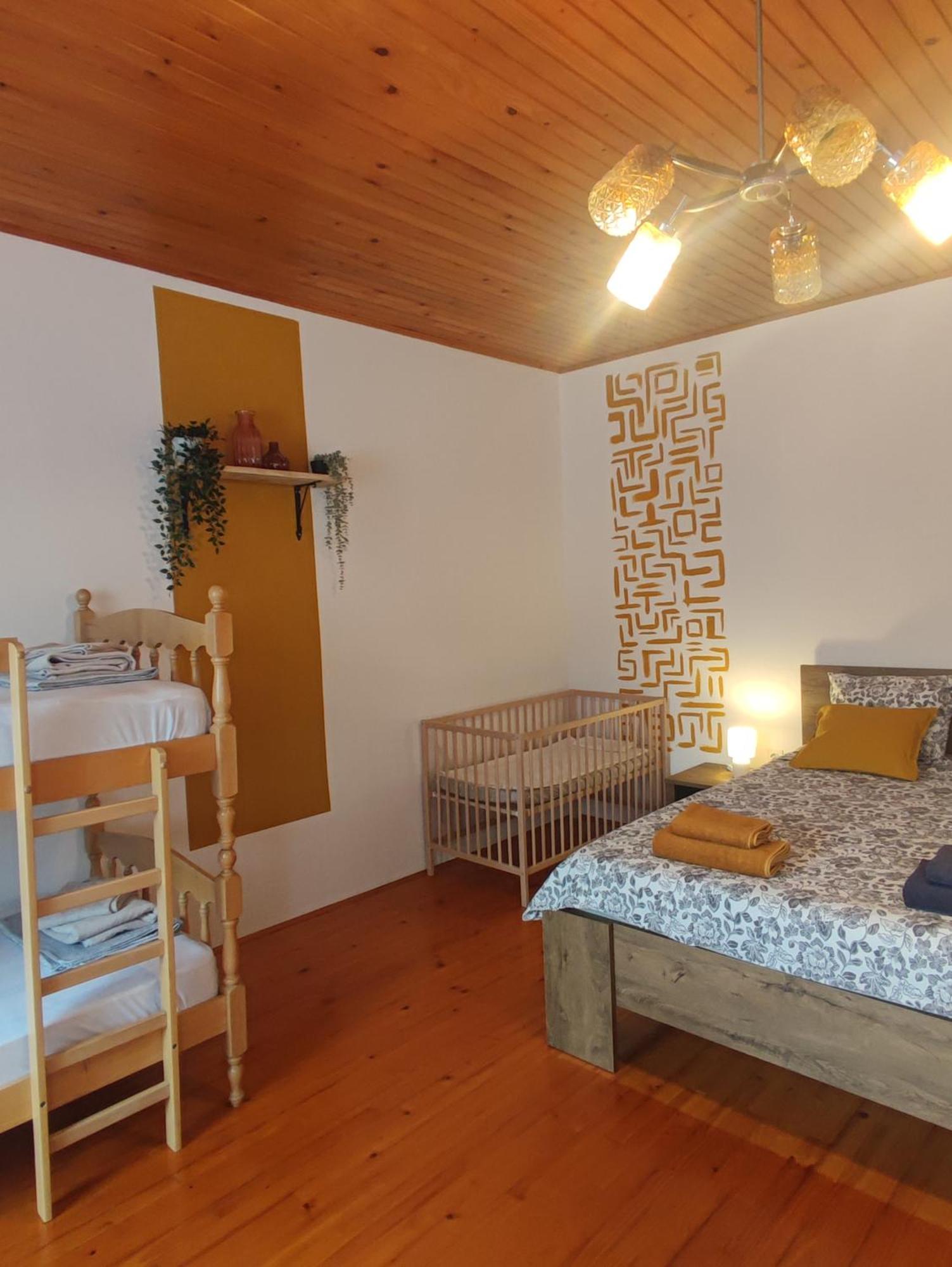 Family Hostel Pivka Ngoại thất bức ảnh