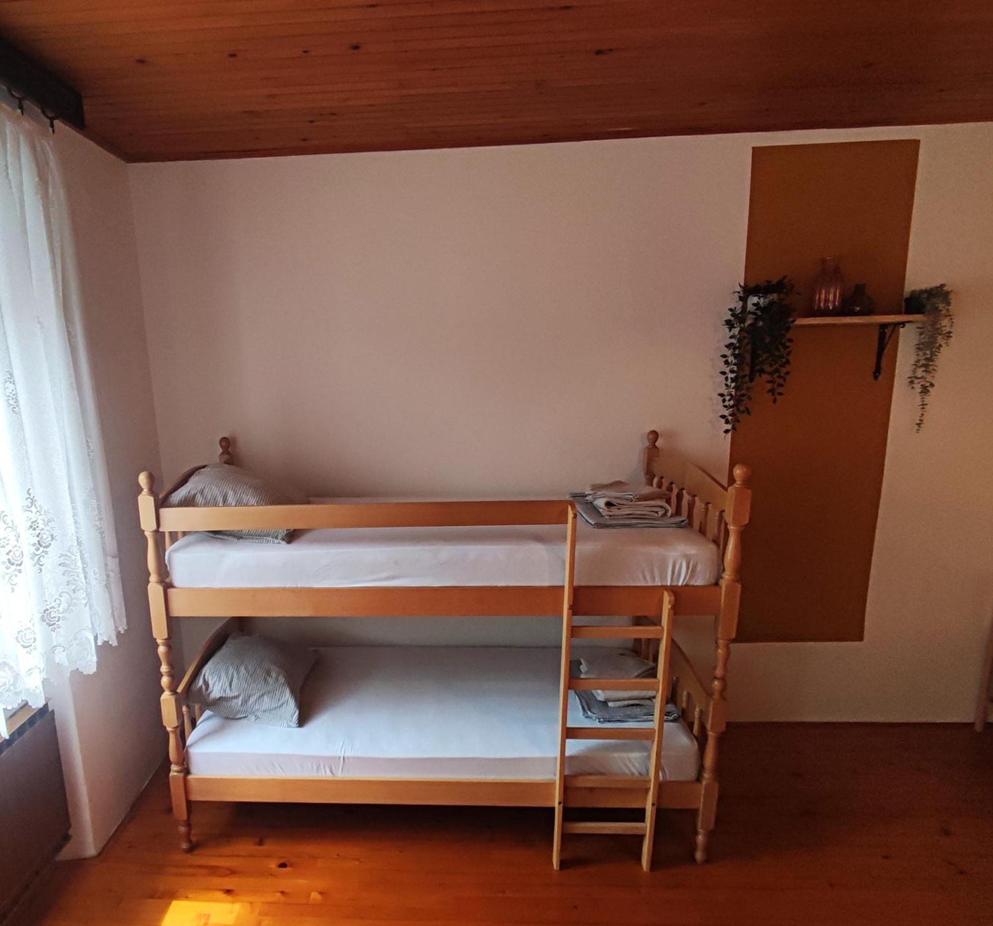 Family Hostel Pivka Ngoại thất bức ảnh